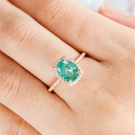 emerald stunning rings.